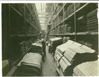 Deel van de Jacquard kaartkamer, tapijtfabriek, 1923